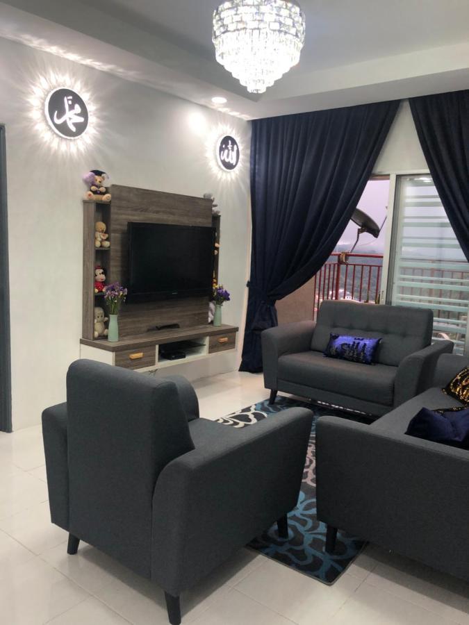Ramadhina Eagle Eye View Home2Stay Emerald Avenue ブリンチャン エクステリア 写真